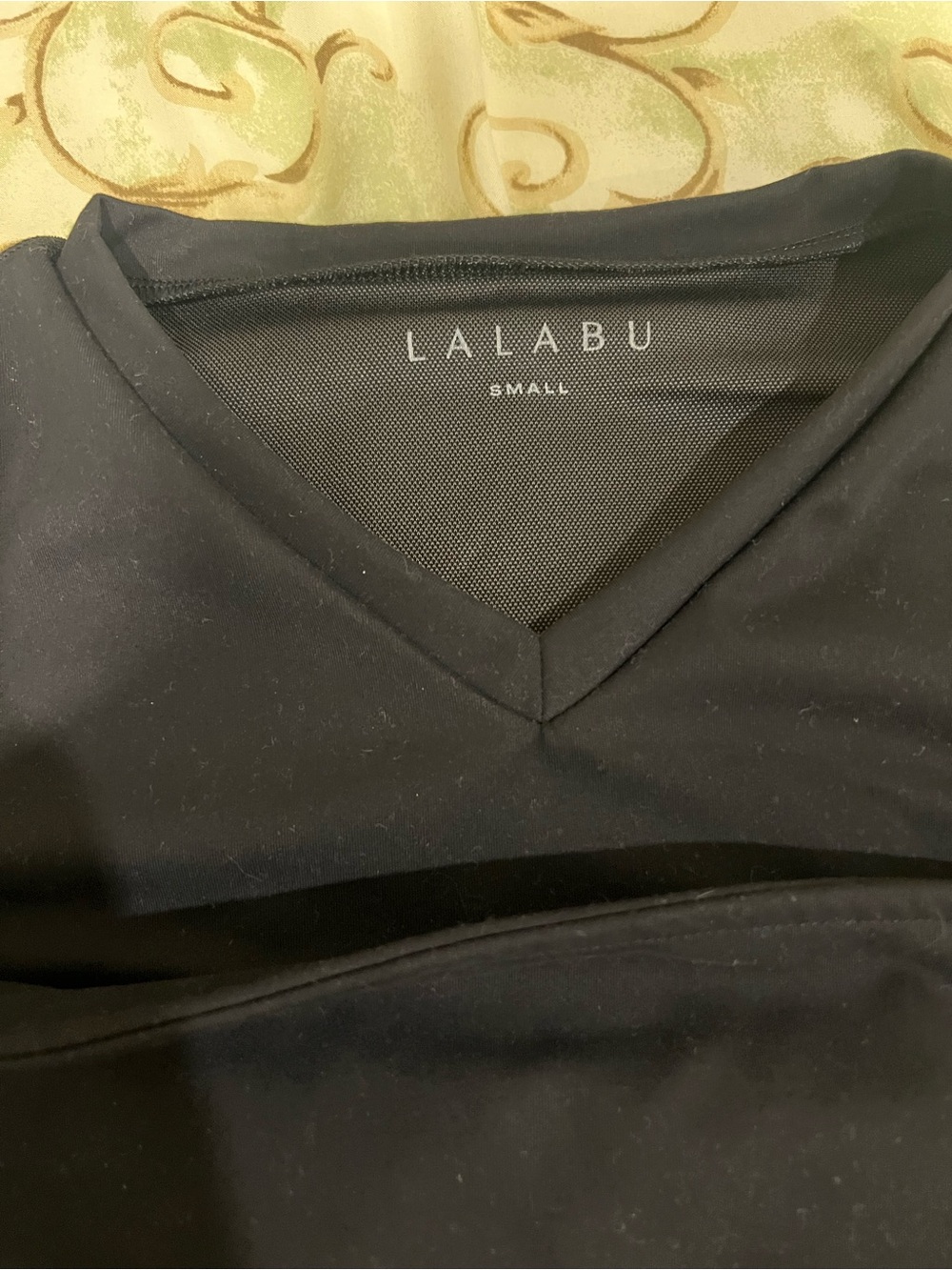 LALABU Men's dad shirt Black V-Neck Short Sleeve Tee with baby infant pocket